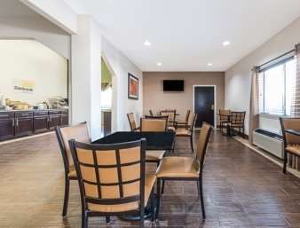 Days & By Wyndham Dallas