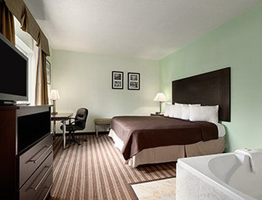 Days & By Wyndham Hotel 2*